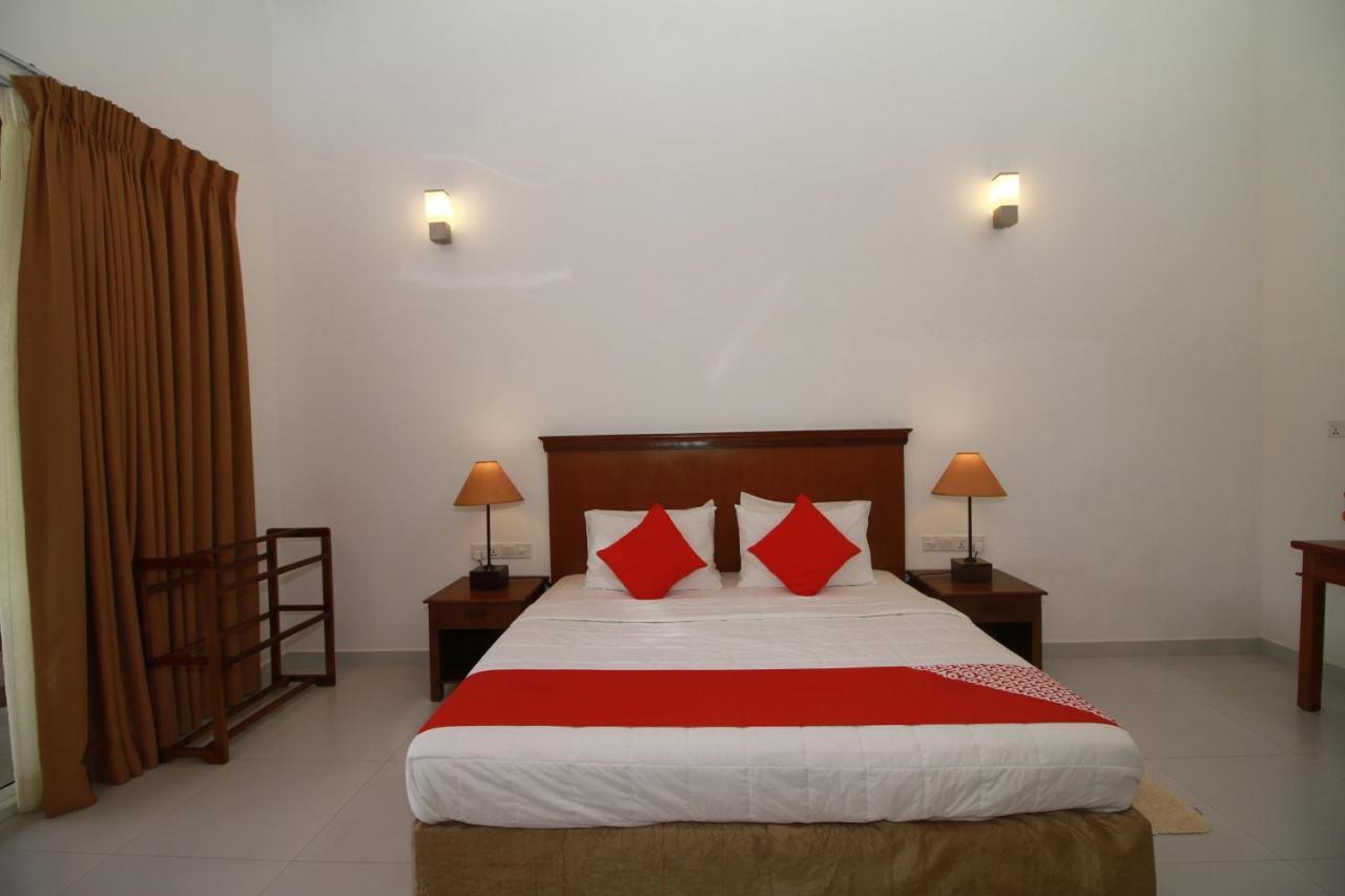 Garden Beach Hotel Kalutara Exterior foto