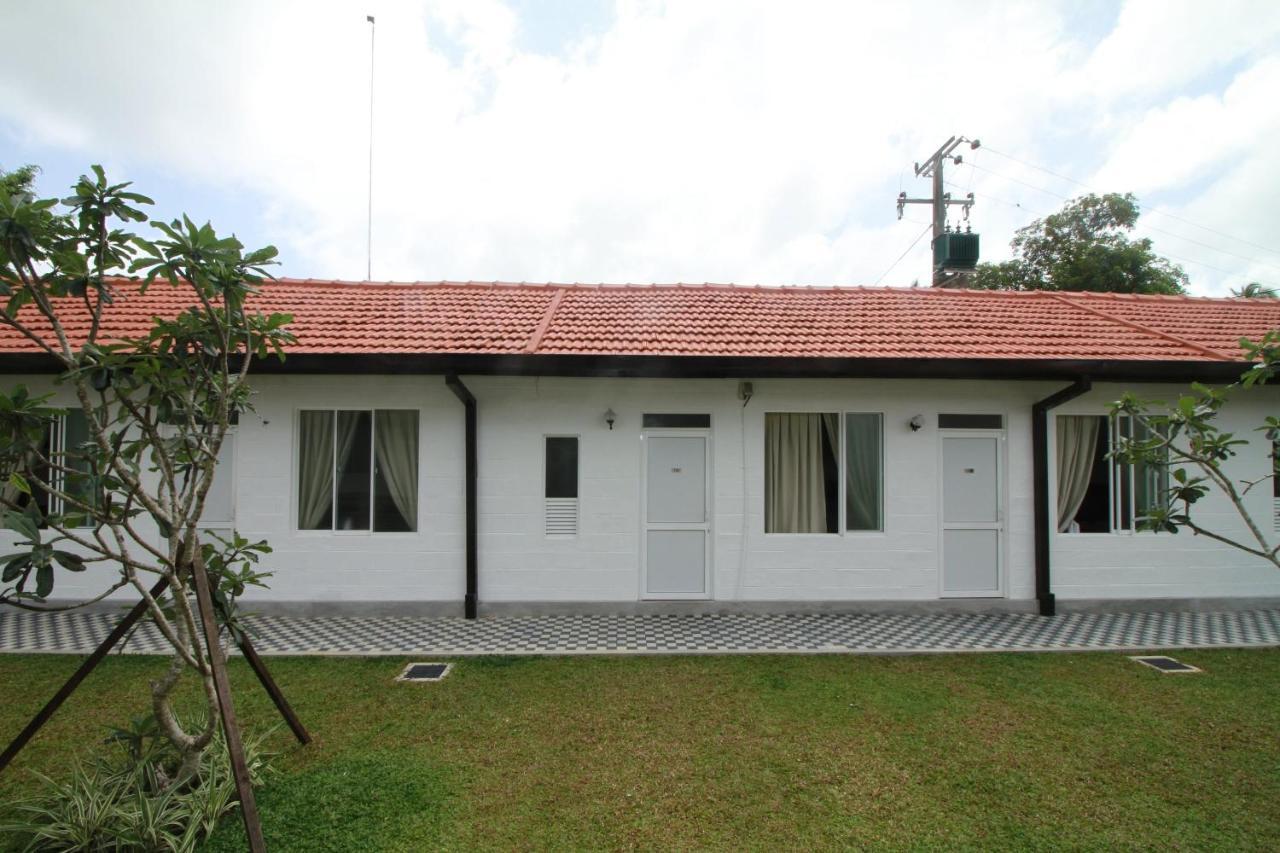 Garden Beach Hotel Kalutara Exterior foto